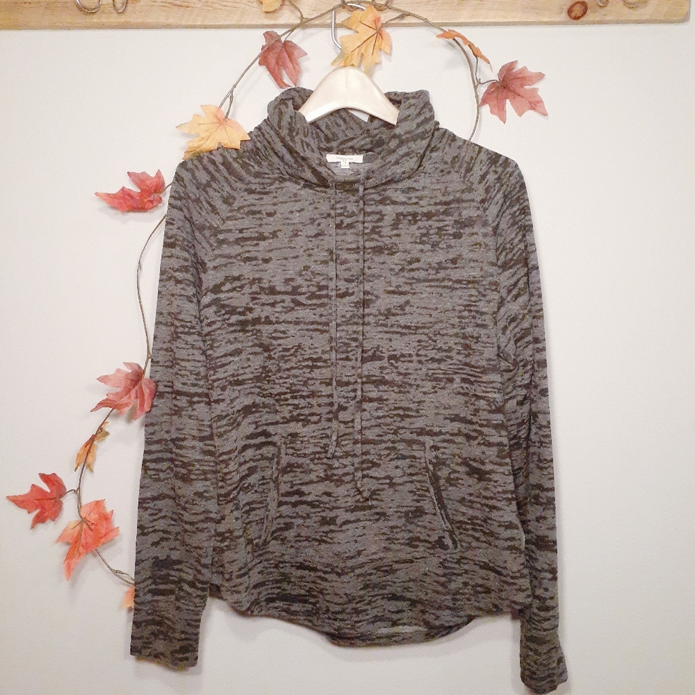Maurice's grey and black heathered hoodie